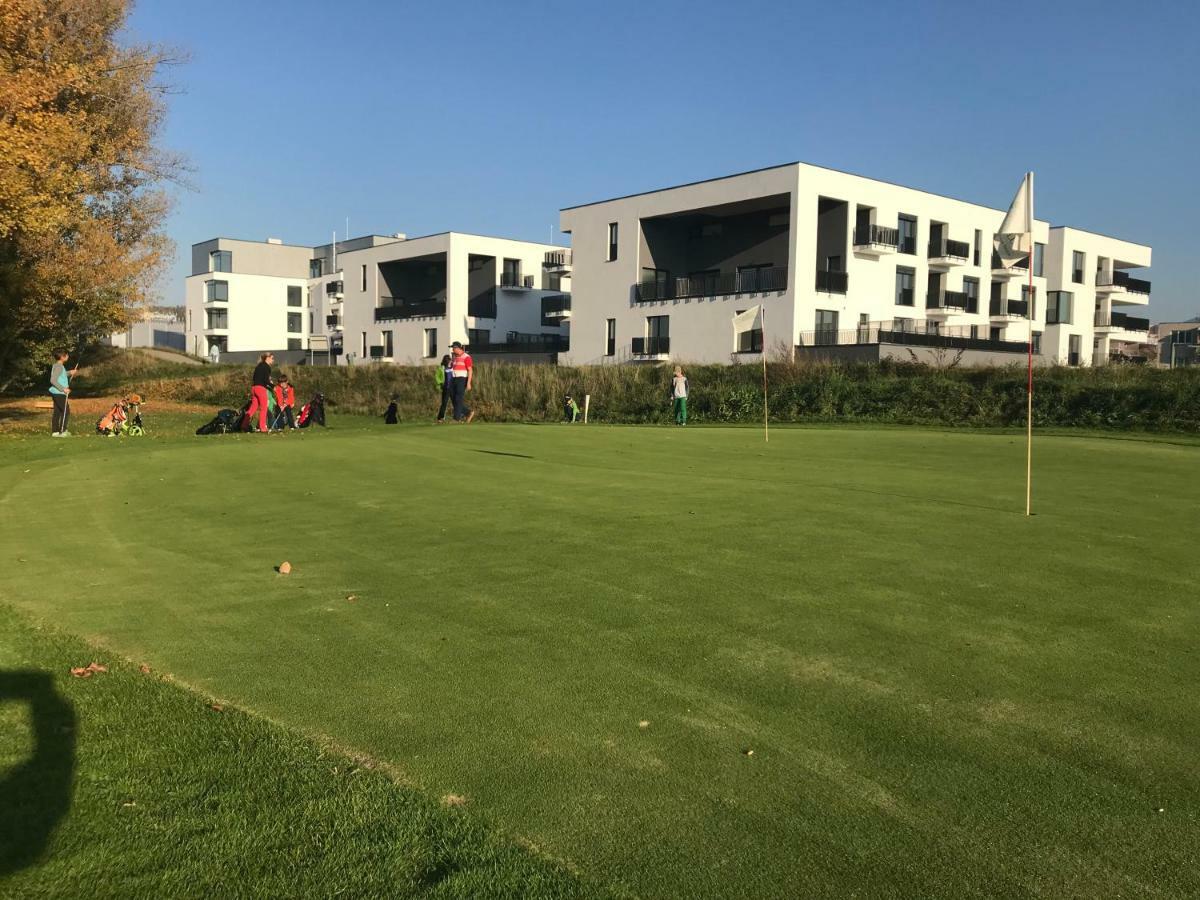 Greenbay Golf Apartments Trenčín エクステリア 写真