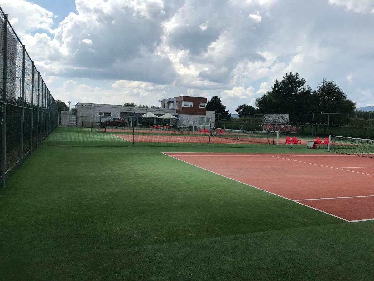 Greenbay Golf Apartments Trenčín エクステリア 写真