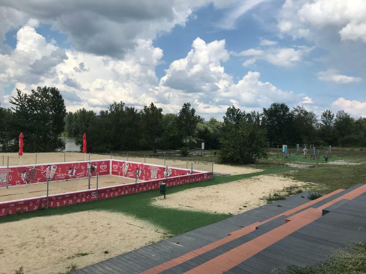 Greenbay Golf Apartments Trenčín エクステリア 写真