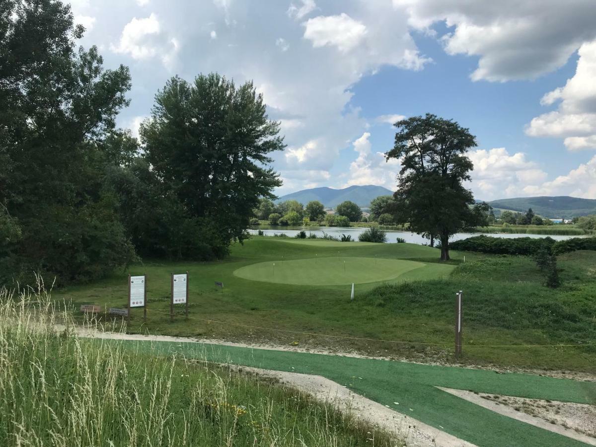 Greenbay Golf Apartments Trenčín エクステリア 写真