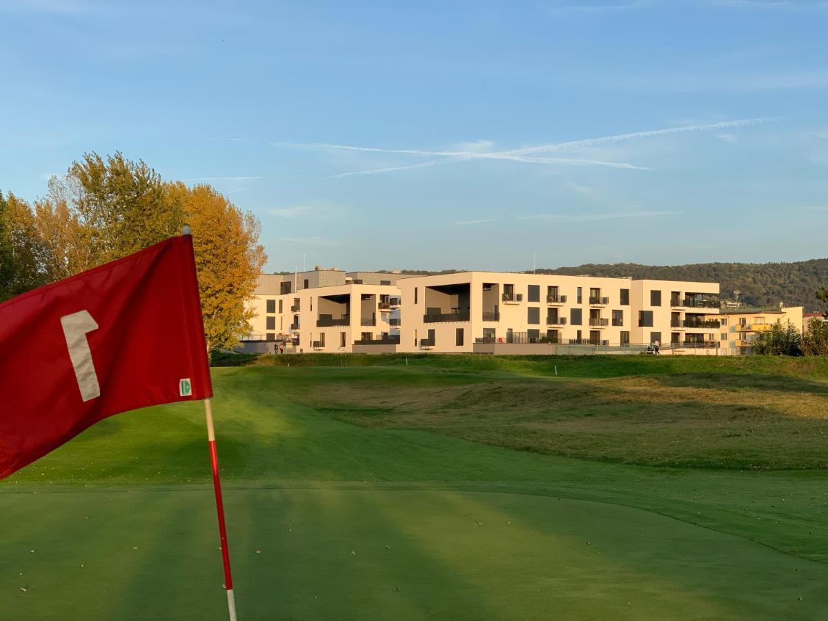 Greenbay Golf Apartments Trenčín エクステリア 写真